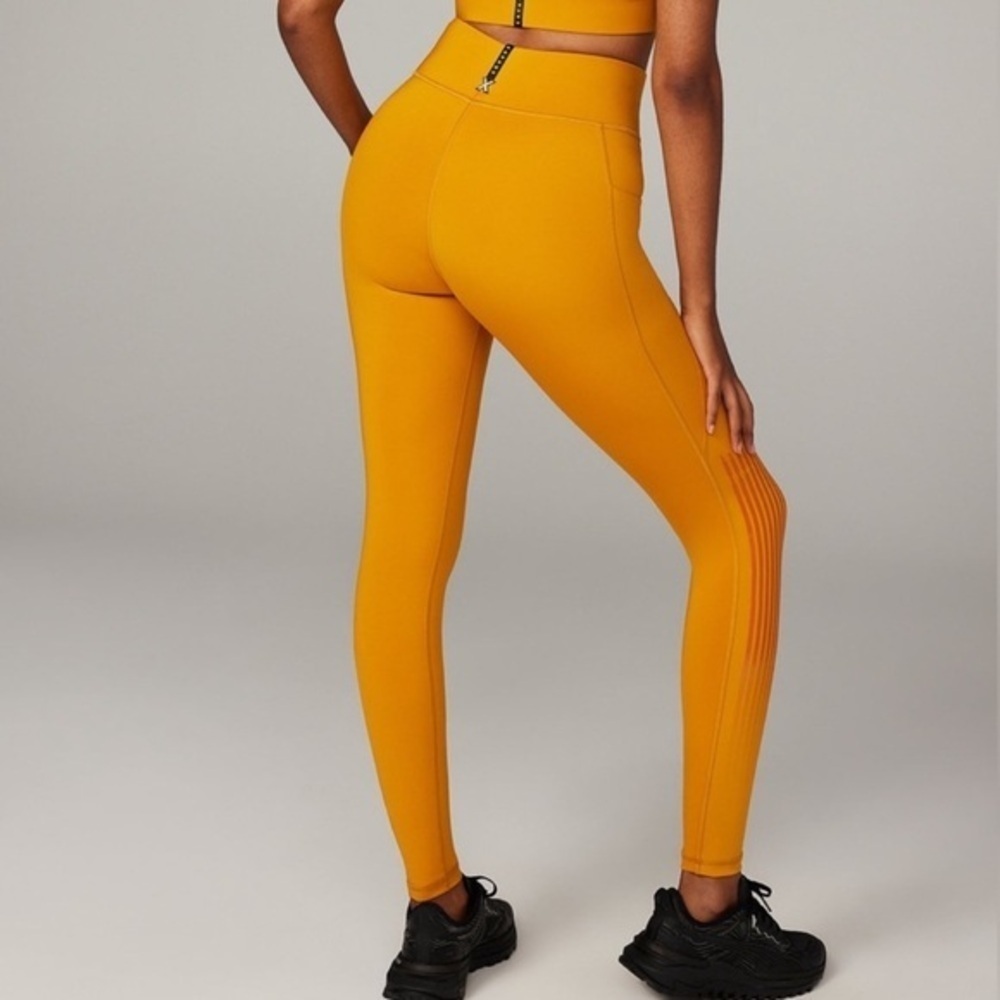 New SAVAGE X FENTY BAND-IT HIGH-WAIST LEGGING
